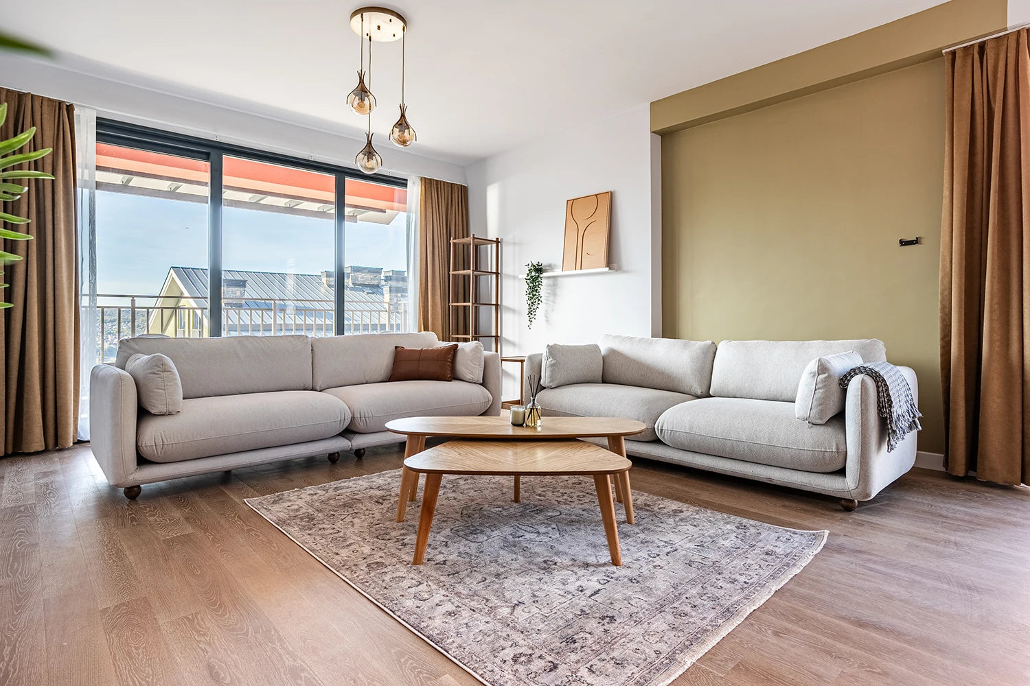 Helsinki Orta Sehpa Oval Meşe