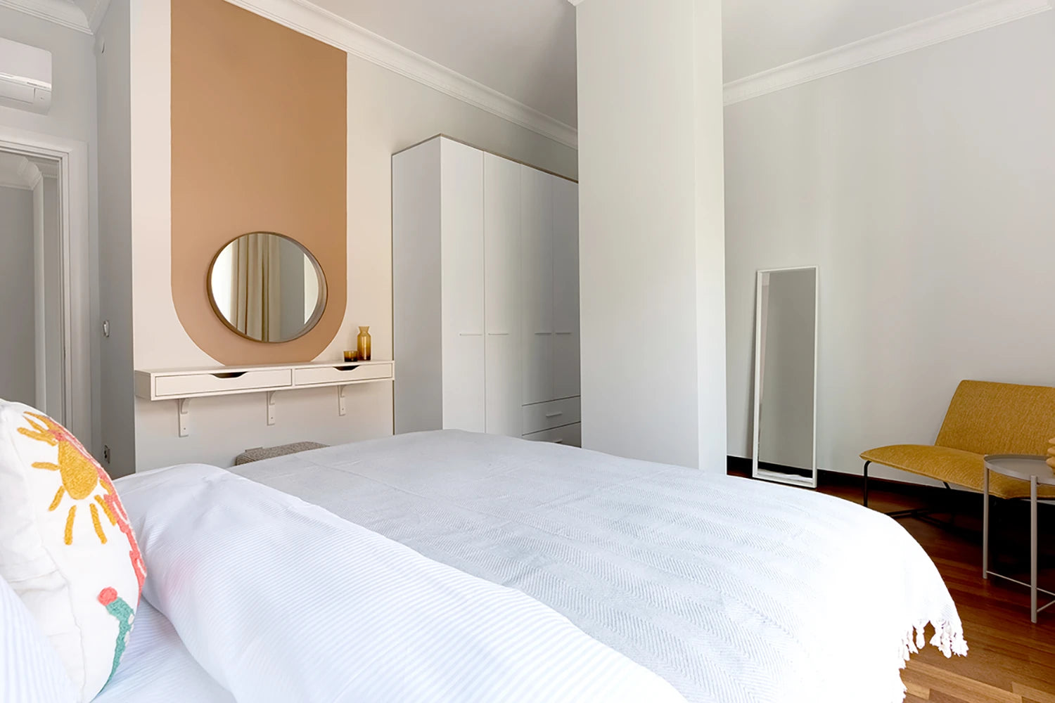 Nissedal Full-Length Mirror 40x150 White