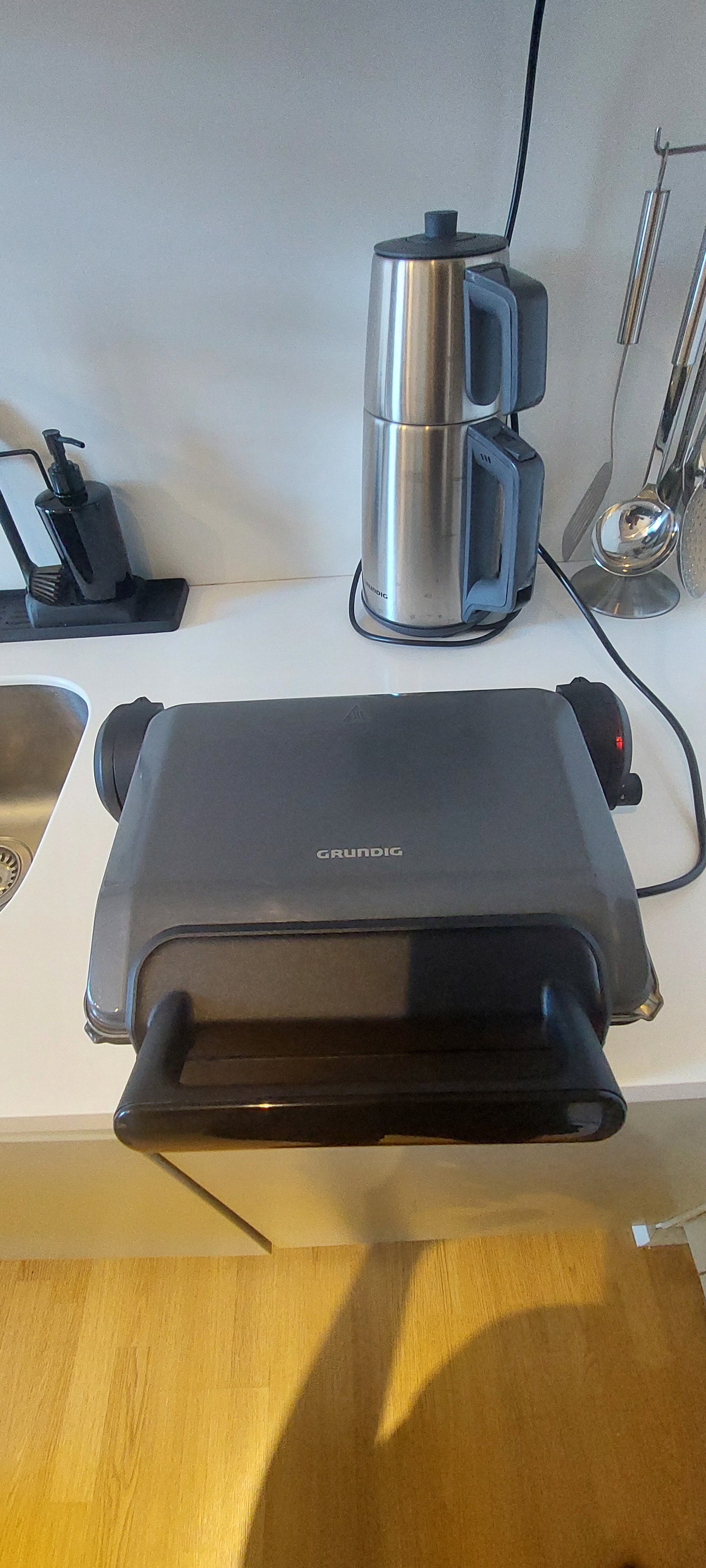 Grundig Gri Tost Makinesi